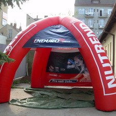 Inflatable tent Nutrend