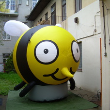 Inflatable bee ST1