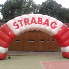 Aufblasbare Bögen Strabag