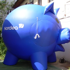 Inflatable pig Nordea