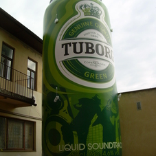 Ilmatäytteiset tölkit Tuborg