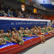 Inflatable sofa majorettes