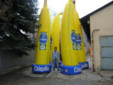 Inflatable bananas Chiquita