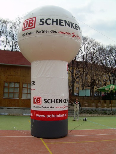 Ilmatäytteiset pallot Schenker