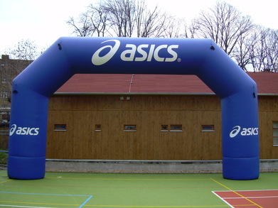 Inflatable arch Asics