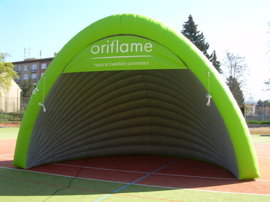 Ilmatäytteiset teltta Oriflame_2