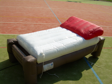 Inflatable bed