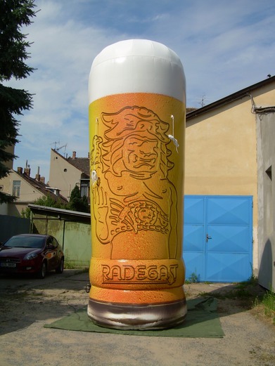 Ilmatäytteiset oluttuoppi Radegast