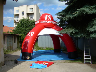 Inflatable tent Ilta Sanomat
