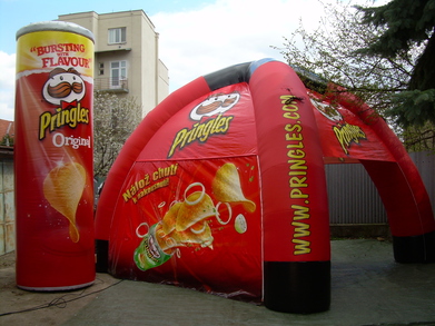 Ilmatäytteiset teltta Pringles